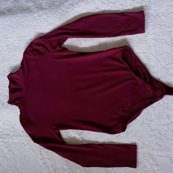Ambiance Long Sleeve Mock Turtle Bodysuit Size Medium Burgundy/Wine - Picture 3 of 9